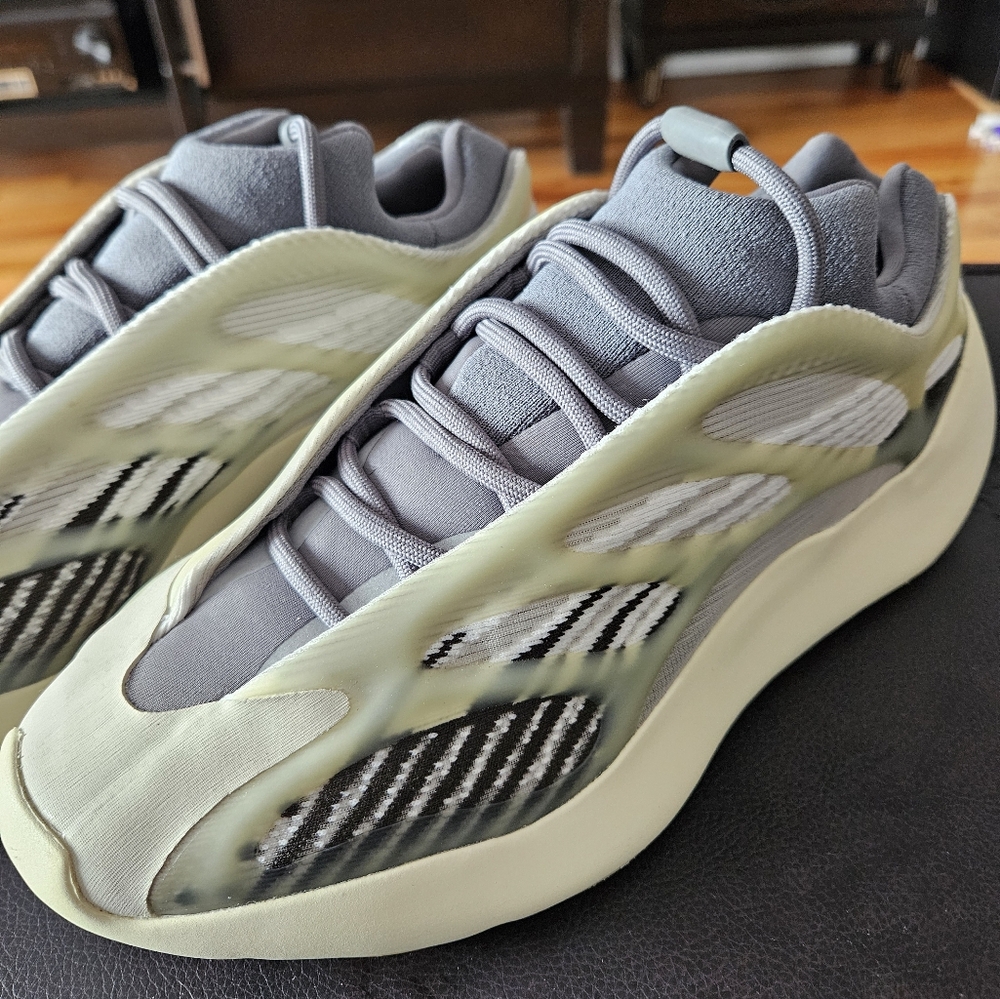 adidas gazelle silver green womens Adidas Yeezy 700 V3 'Fade Salt' – DTLR main image 1